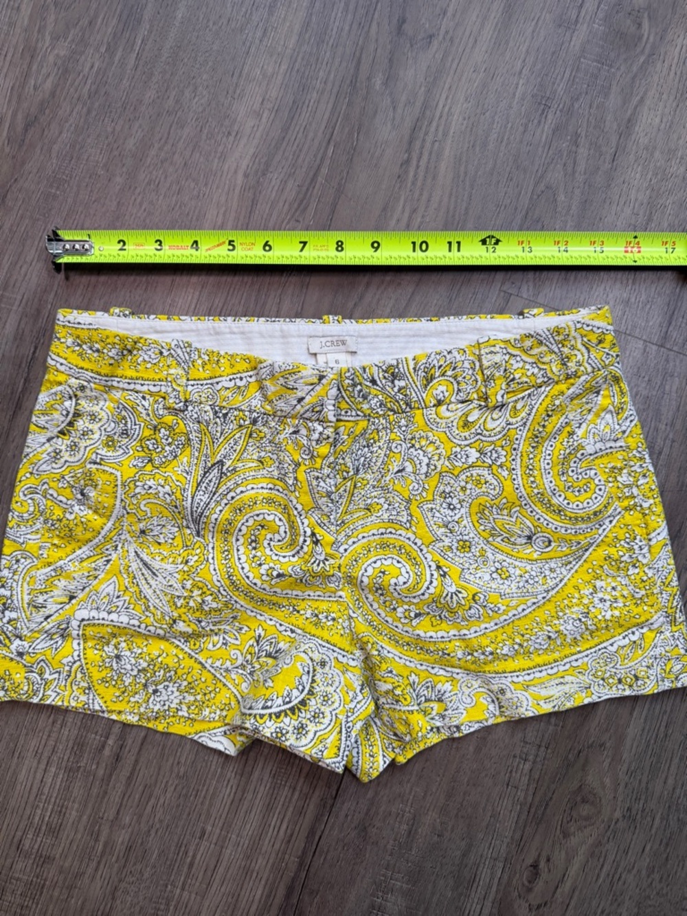 J. Crew Yellow Paisley Cotton Blend Shorts - Size 6 - Picture 4 of 12